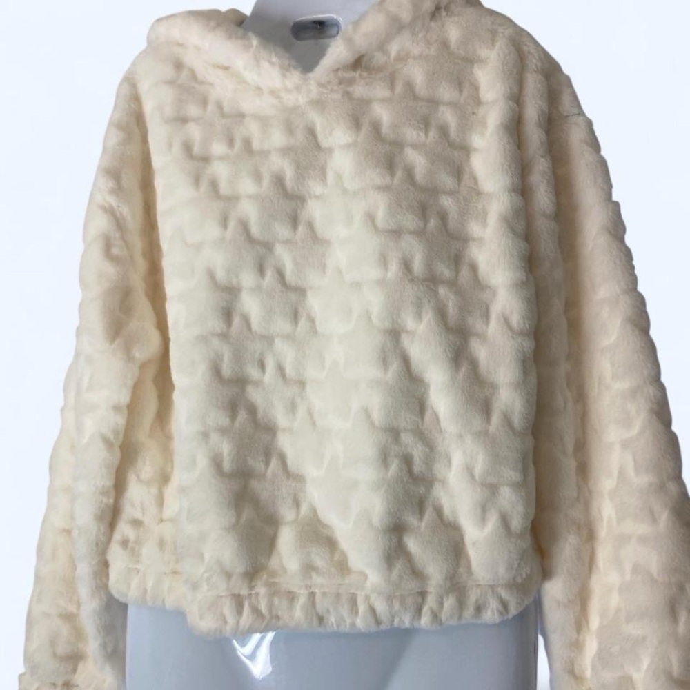 No Boundaries Plush faux fur Hooded pullover in Cream s 4-6